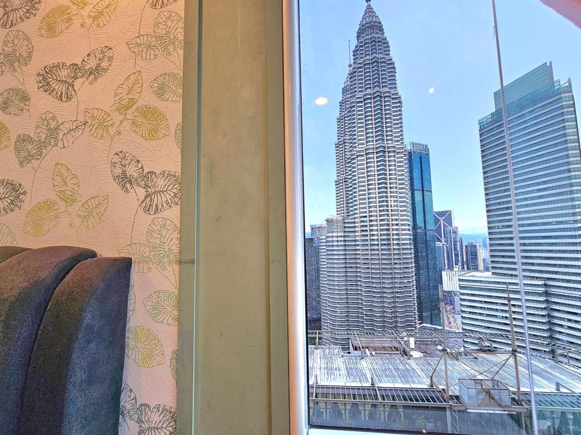 De Sky Klcc In * Kuala Lumpur